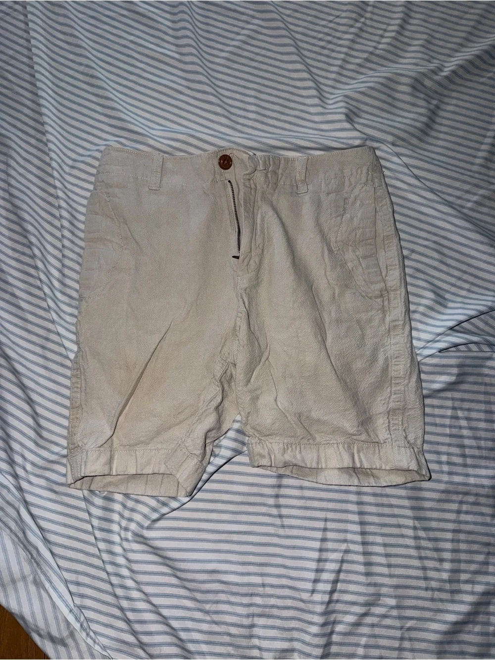 J. Crew Men's Light Beige Flat-Front Cotton Shorts